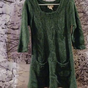 Size M Green Sweater Dress with pockets